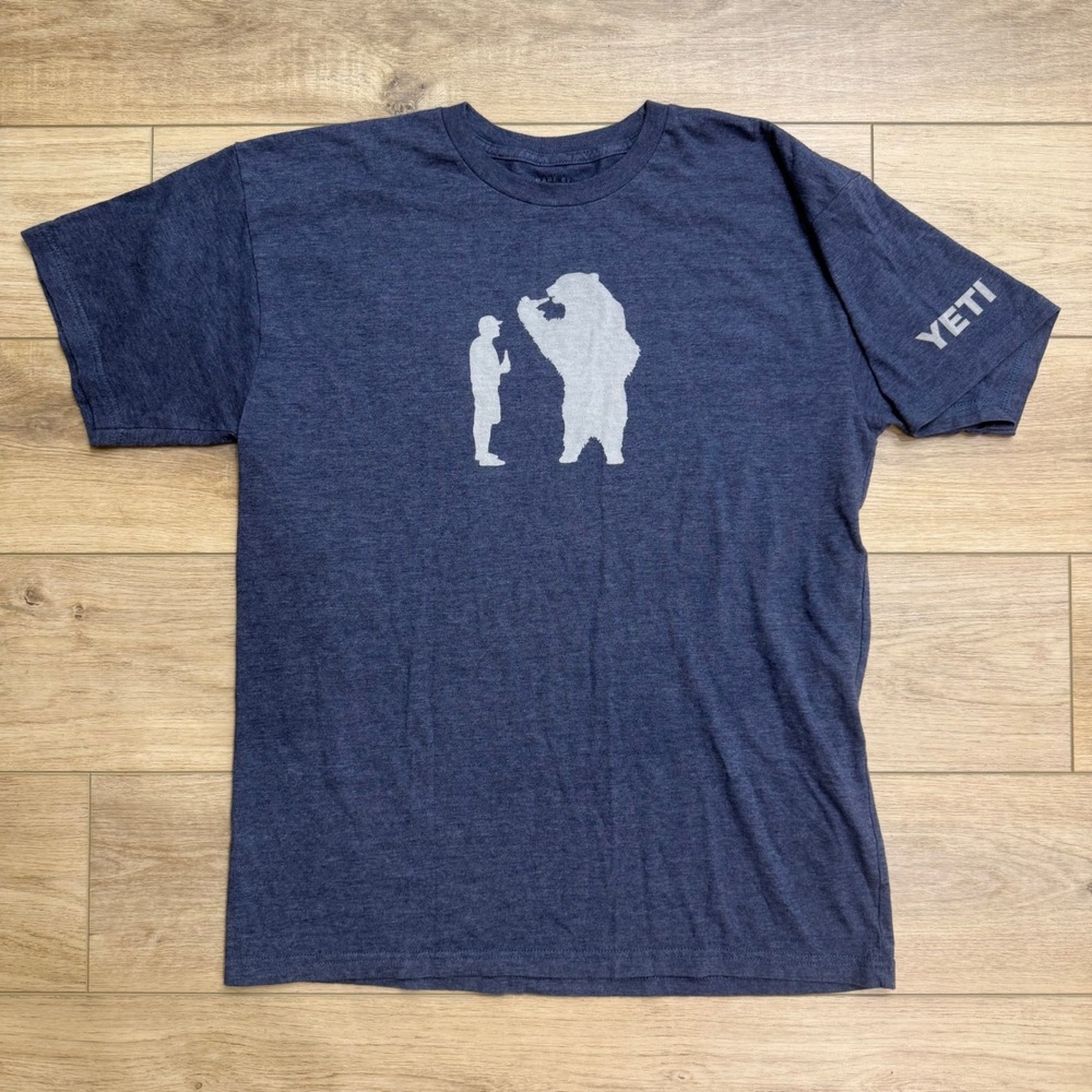 YETI Mens Graphic T-Shirt Blue Bear Drinking Tee Large Heather Navy Short Sleeve